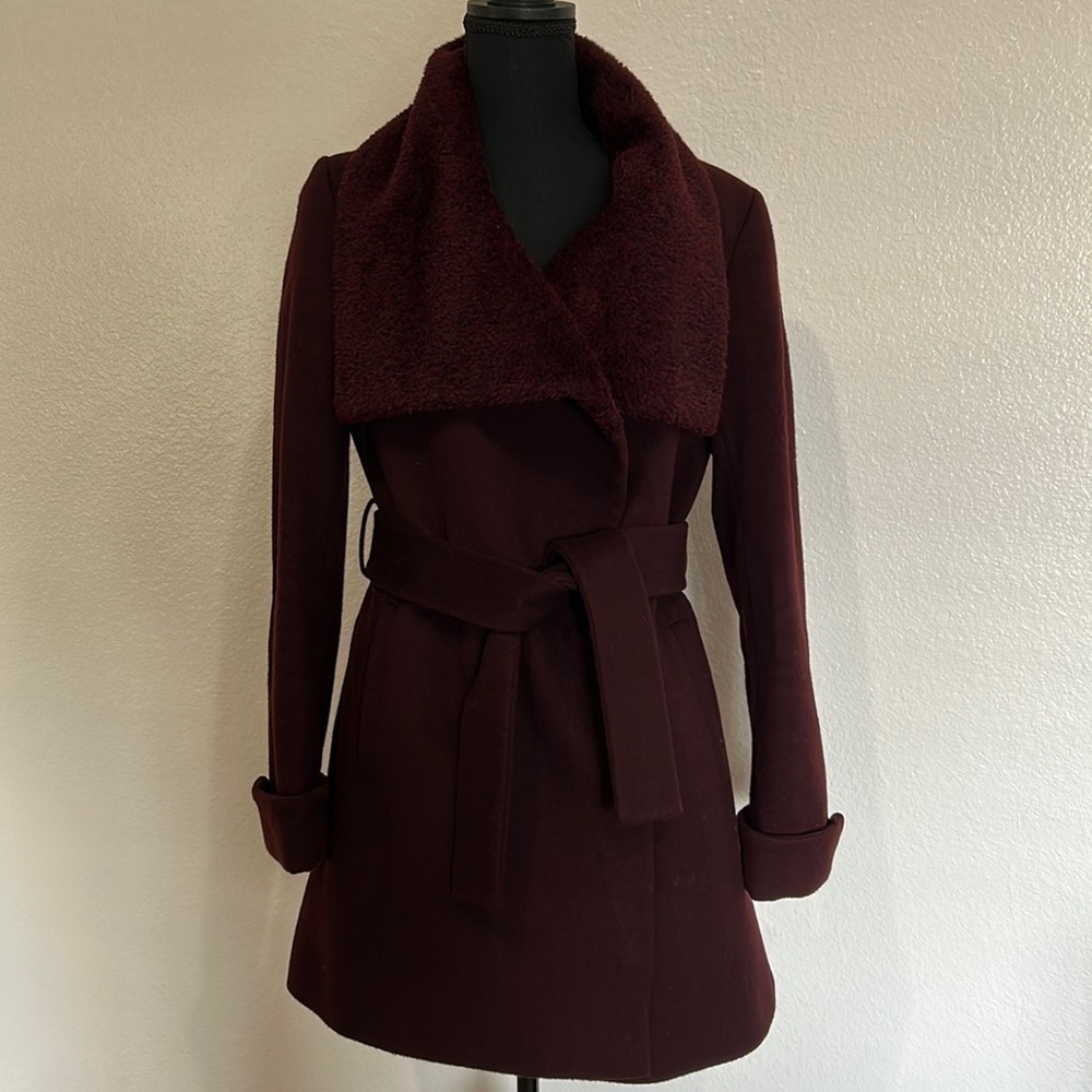 Trina Turk Coat - Picture 2 of 12